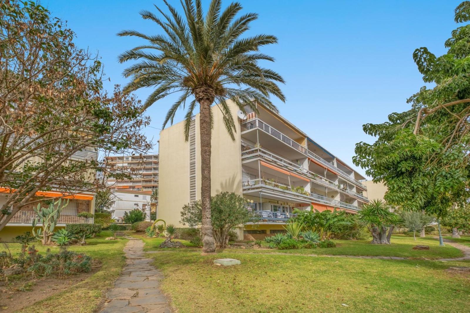Piso Con 2 Habitaciones, 2 Terrazas Y Piscina 托雷莫利诺斯 外观 照片